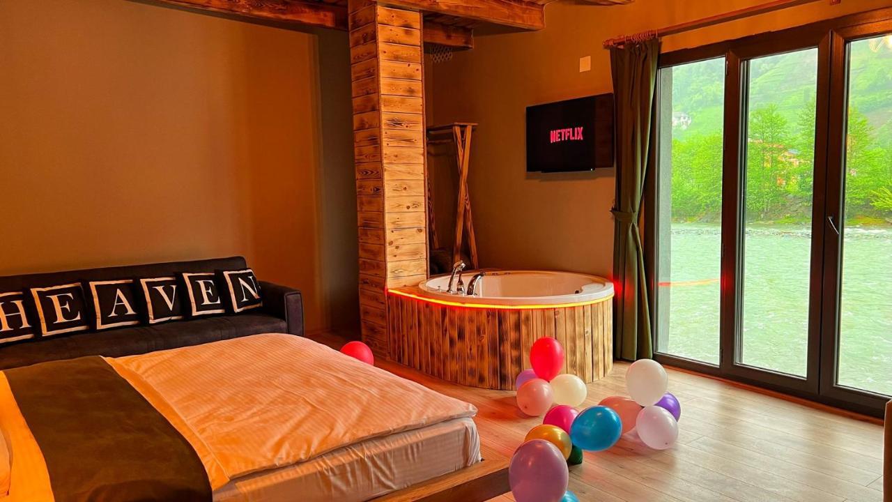 Heaven Vip Wooden Palace Bed & Breakfast Ardeşen Екстериор снимка